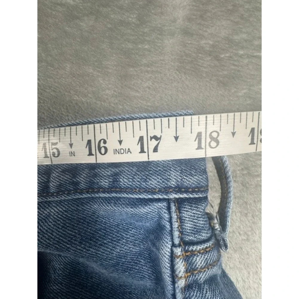 Levi's Jeans Mens 33x31 501 Original Fit Medium Wash Blue Denim Button Fly Pants